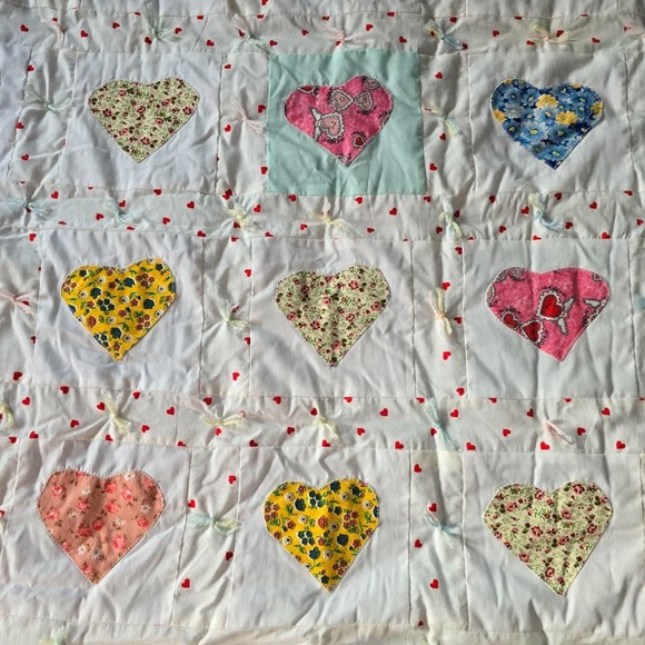 Handmade Child Quilt 40"x50" Patchwork Hearts Soft Homemade Throw Blanket - Picture 7 of 8